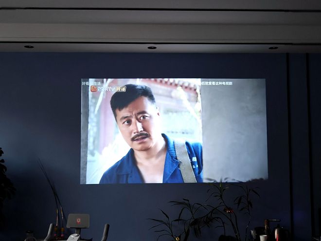 舰投影来了越级新标杆哈趣投影Q1体验凯时尊龙人生就是博年轻人第一台百元旗(图6)